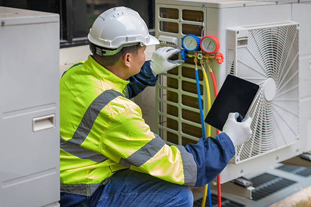 Professional Hvac technician working in Lincoln, ND